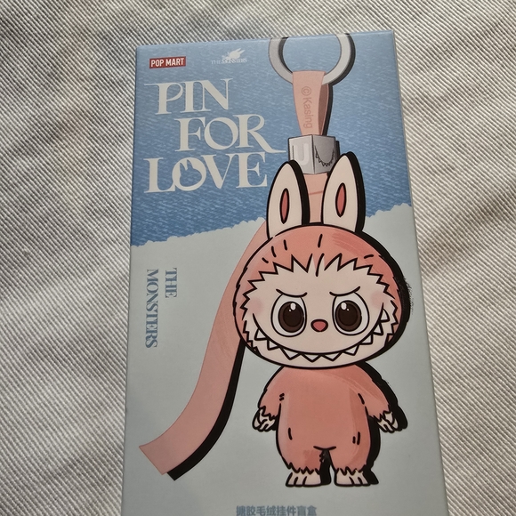 Labubu Pin For Love Series - Picture 3 of 10